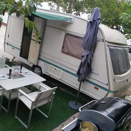 Campeggio Experiencia En Caravana Valenza